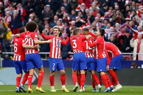 开云棋牌官网关于西甲今晨再迎强敌，多特蒙德再遭质疑，主帅态度：信心回归，临场指挥获称赞的信息